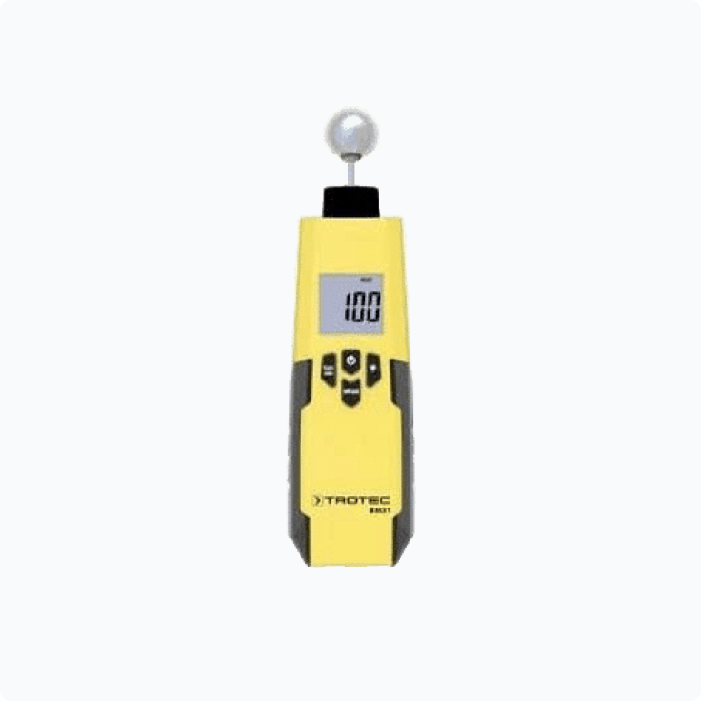 Wall moisture measuring device